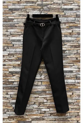 CHRYS-Baumwollhose mit Schal-inspiriertem Gürtel und Vordertaschen